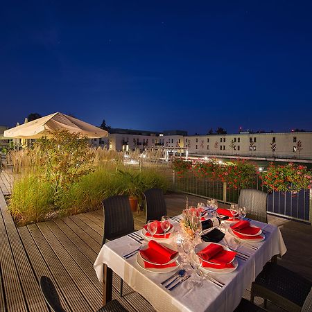 Ea Hotel Tereziansky Dvur Χράντεκ Κράλοβε Εξωτερικό φωτογραφία