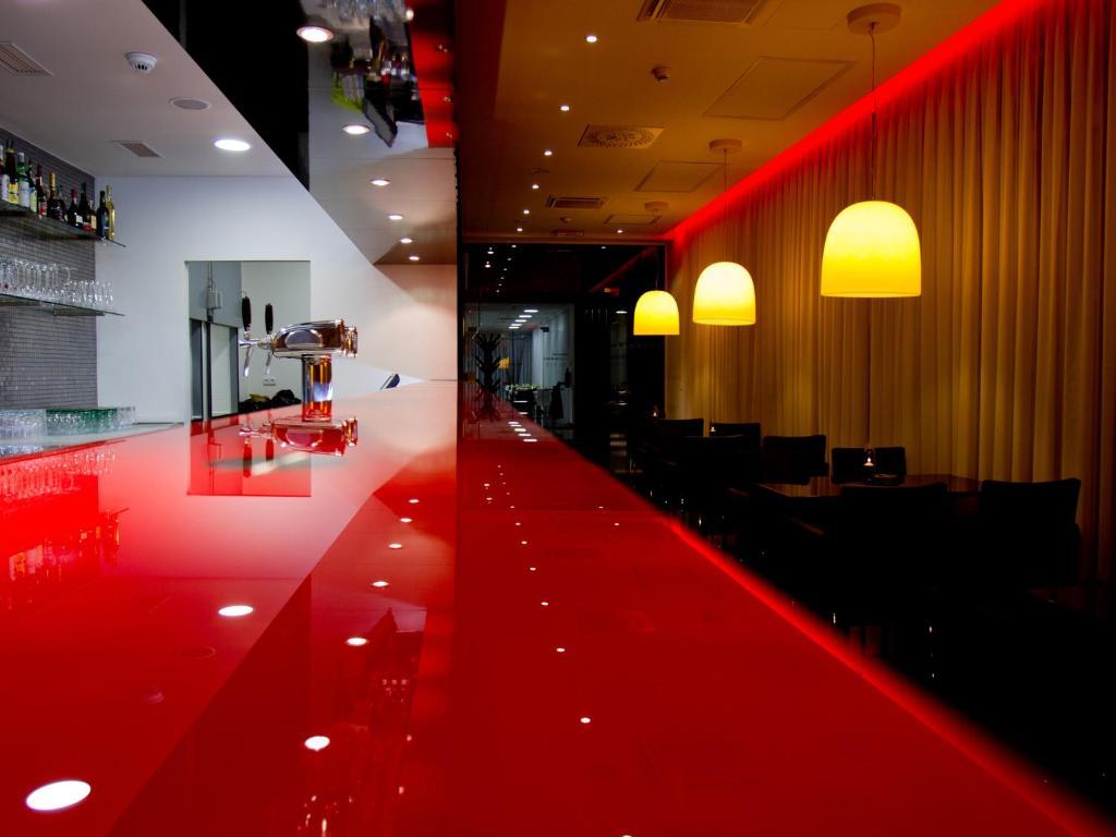 Ea Hotel Tereziansky Dvur Χράντεκ Κράλοβε Εξωτερικό φωτογραφία