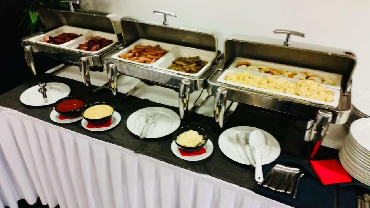 Ea Hotel Tereziansky Dvur Χράντεκ Κράλοβε Εξωτερικό φωτογραφία